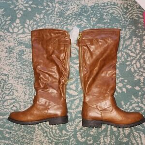 Brand New Fall Boots Abriella brown boots. Womens size 7. JUSTFAB